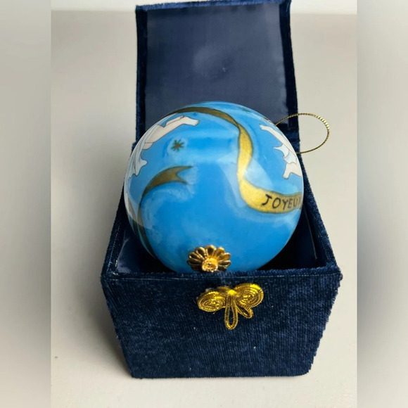 Li Bien Joyeux Noel 2001 Christmas Ornament - Angels and Doves Original Gift Box - Picture 5 of 5